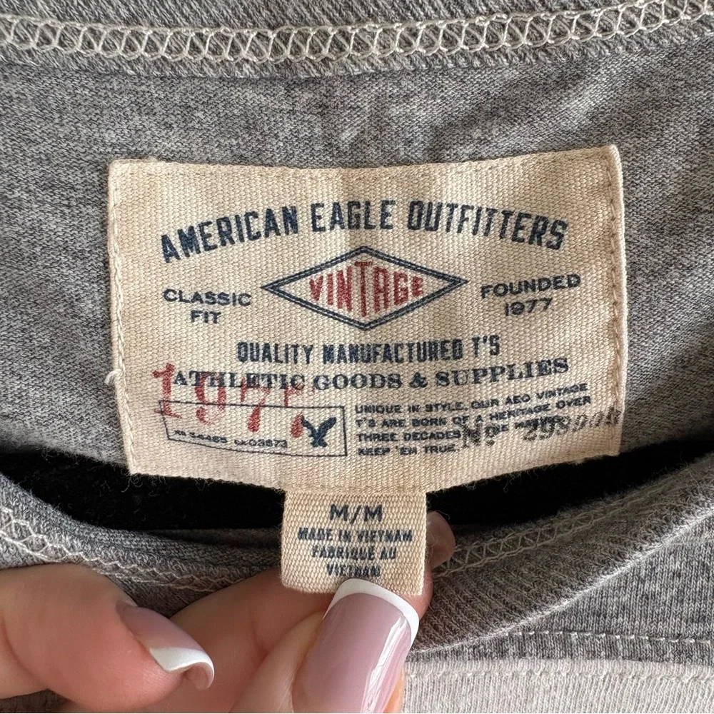 American Eagle OF Vintage Off-White Gray M Long Sleeve Pullover Y2K‎ 99 Pinkman